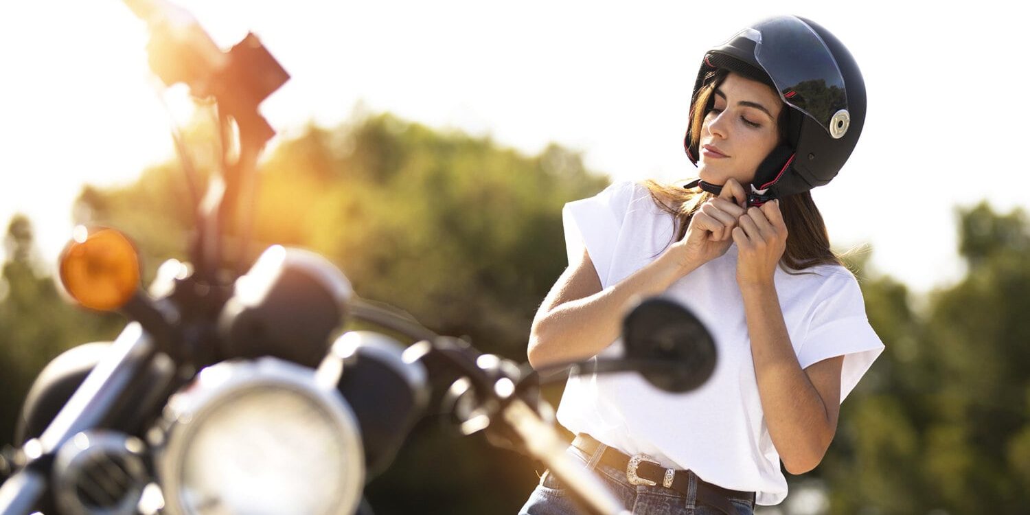 6 συμβουλές οδήγησης μηχανής το καλοκαίρι για να είσαι ασφαλής
